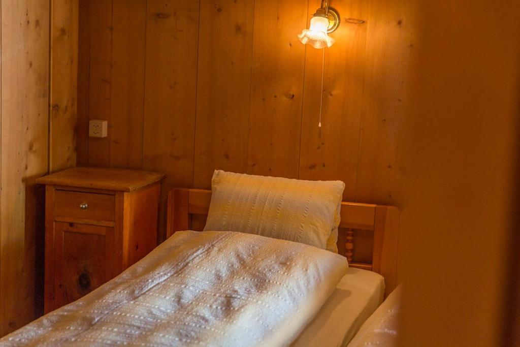 Gasthaus Alpenrose Juf Hotel Екстериор снимка