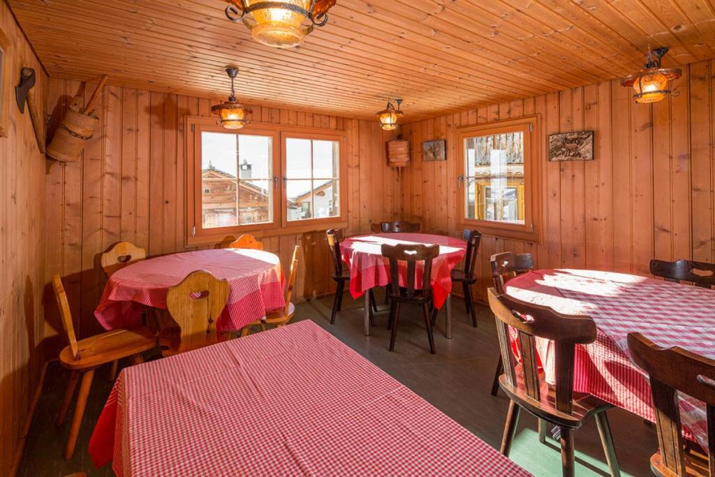 Gasthaus Alpenrose Juf Hotel Екстериор снимка