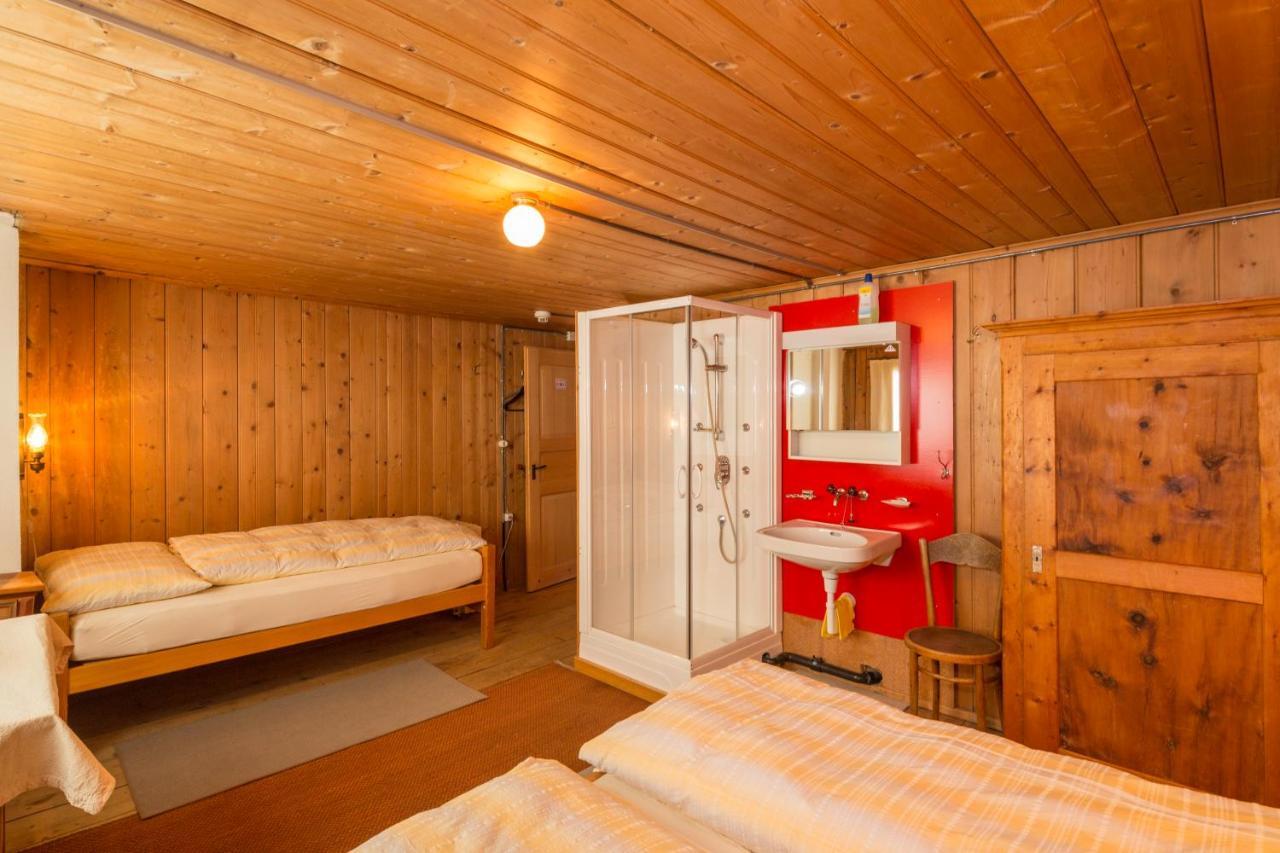 Gasthaus Alpenrose Juf Hotel Екстериор снимка