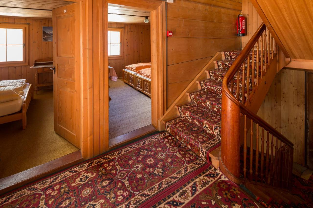 Gasthaus Alpenrose Juf Hotel Екстериор снимка