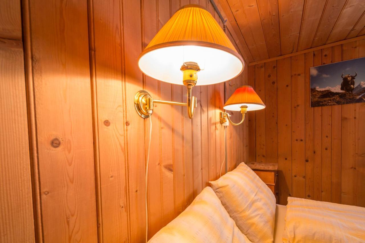 Gasthaus Alpenrose Juf Hotel Екстериор снимка
