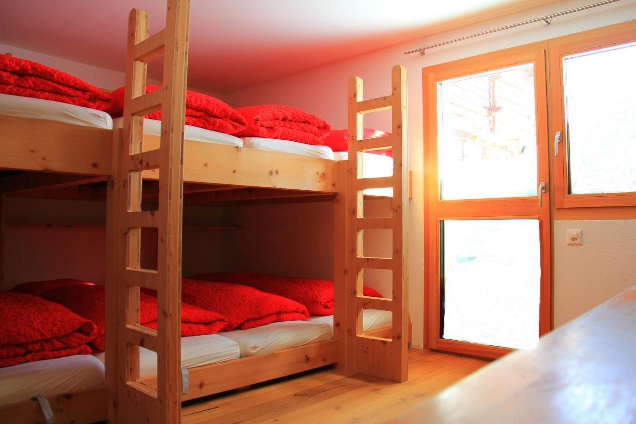 Gasthaus Alpenrose Juf Hotel Екстериор снимка