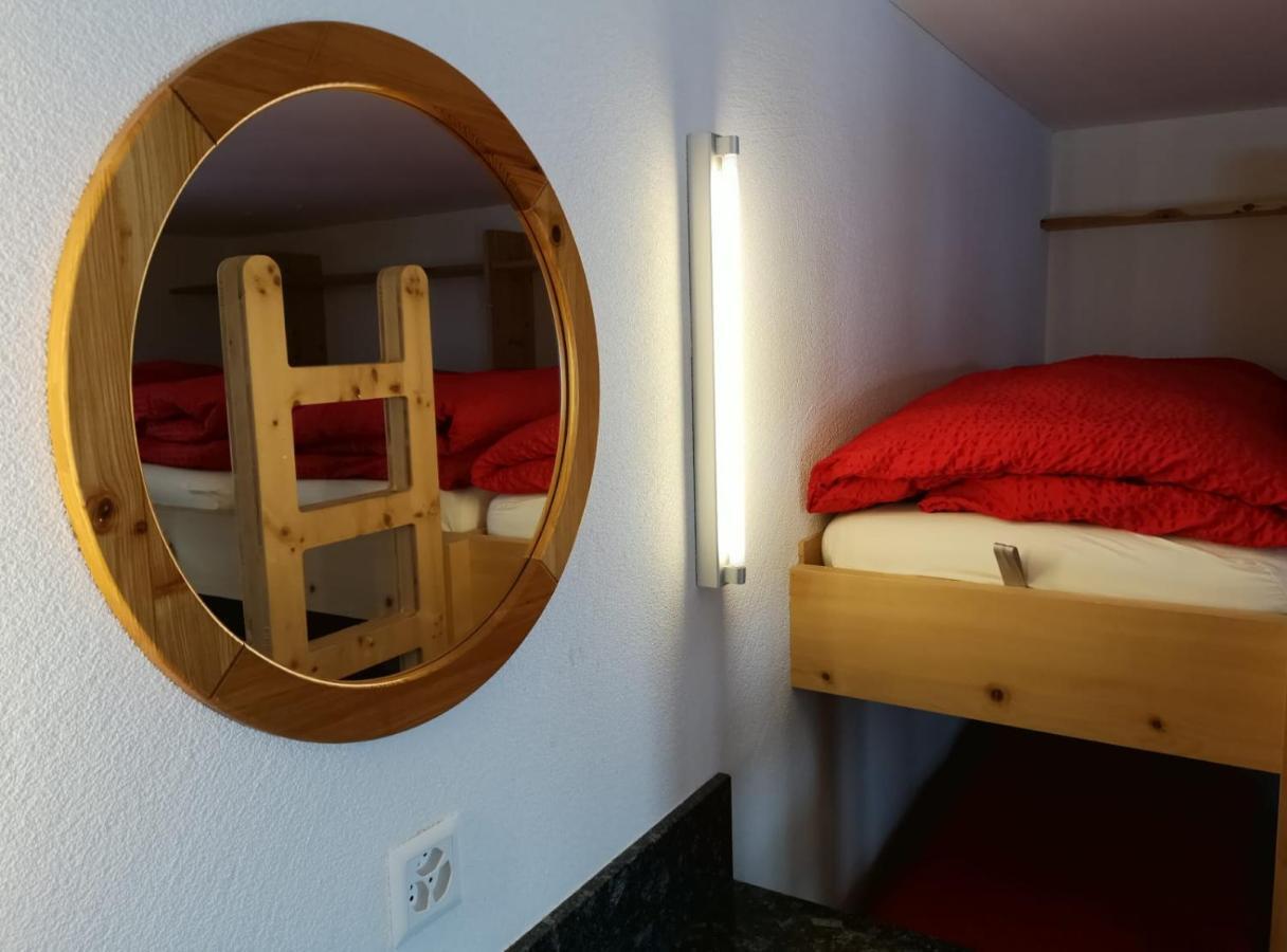 Gasthaus Alpenrose Juf Hotel Екстериор снимка