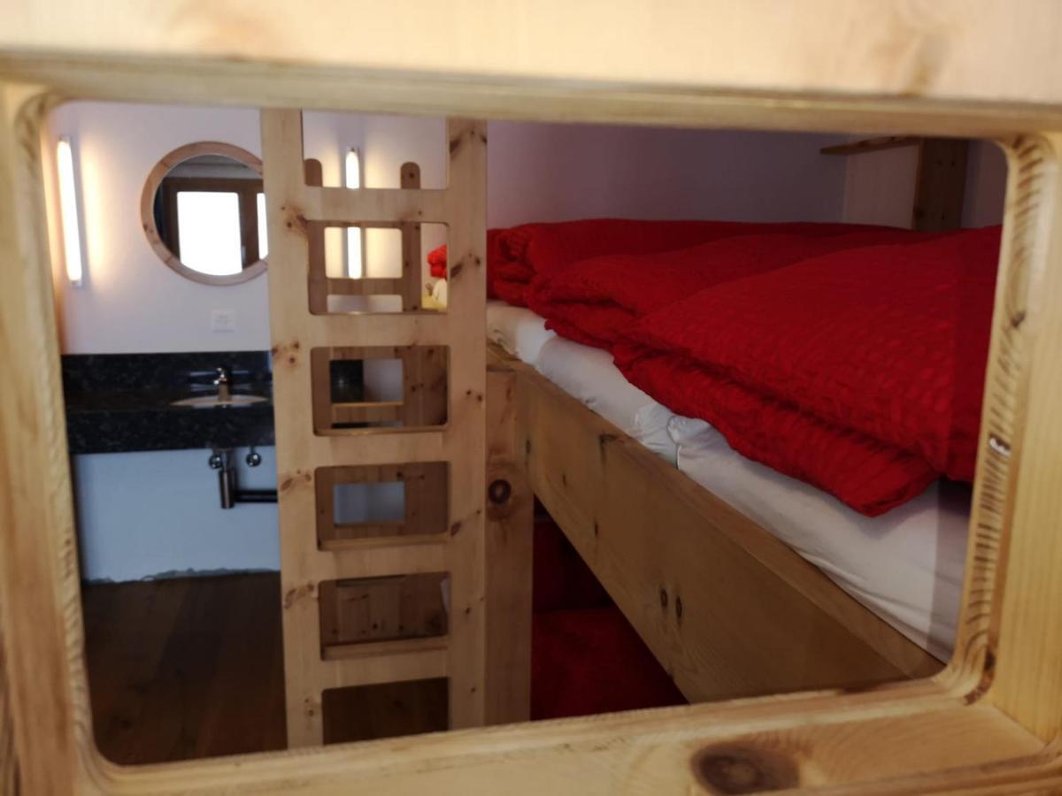 Gasthaus Alpenrose Juf Hotel Екстериор снимка